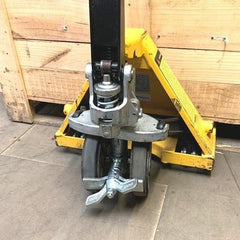 AC25 pallet truck footbrake